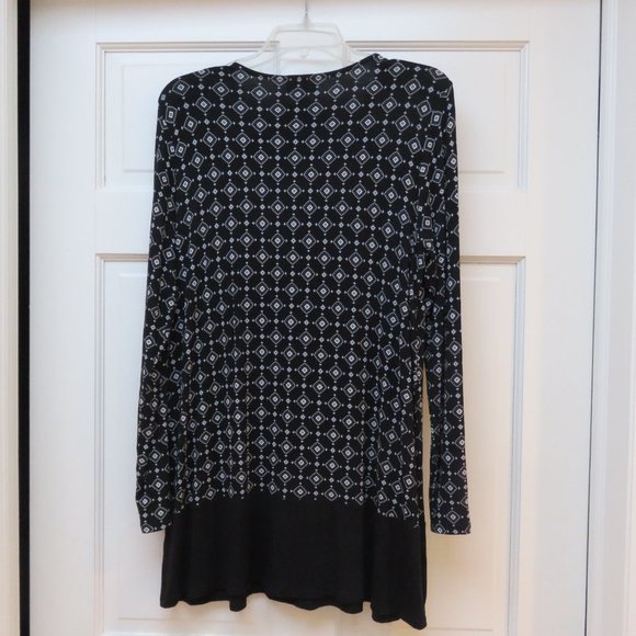 CLEARANCE J. Jill Wearever black gray and white print long sleeve tunic M - Picture 2 of 7